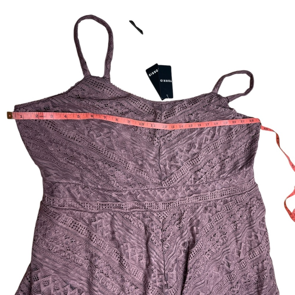 TORRID DRESS WOMENS SIZE 3/3X/22-24 MIDI LACE SKATER ROSE TAUPE - Picture 11 of 15